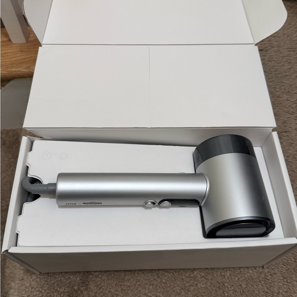 L’Oréal AirLight Pro Hair Dryer